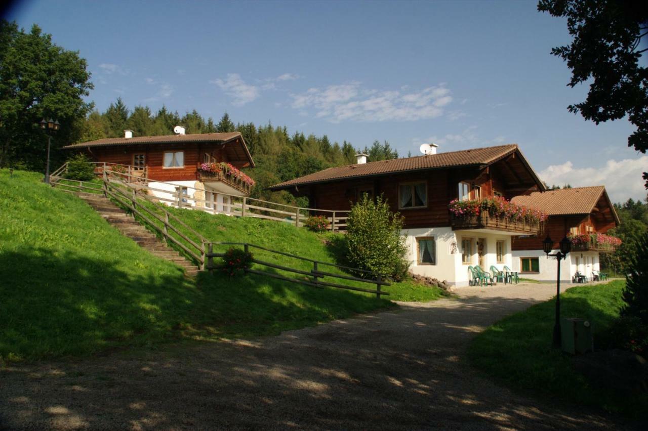 Blockhaus-Ferienpark Eisenschmitt Bagian luar foto