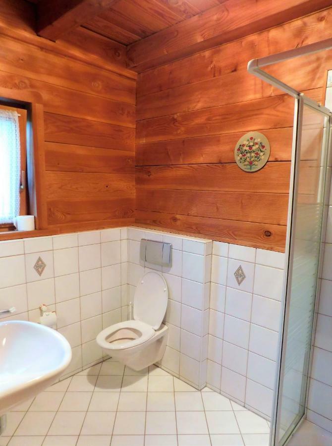 Blockhaus-Ferienpark Eisenschmitt Bagian luar foto